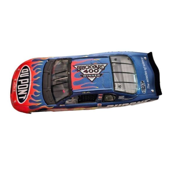 Action Jeff gordon winner brickyard 2001 diecast car